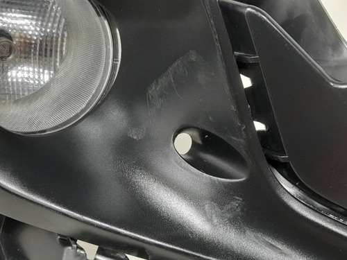 Farol Neblina Direito Com Moldura Gm Onix  2025