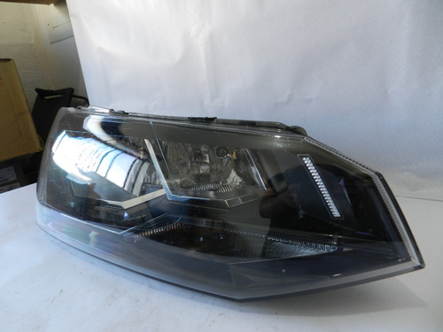 Farol Direito Friso Cromado Vw Polo Virtus 17/21 C/ Detalhe