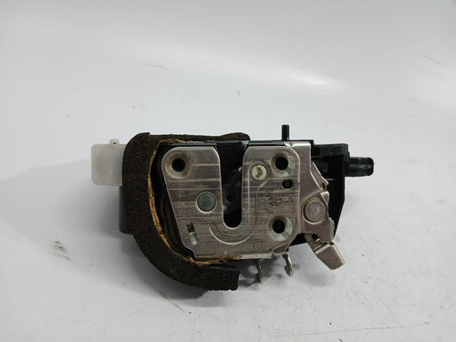 Fechadura Porta Traseira Esquerda Nissan March Versa 12 A 20