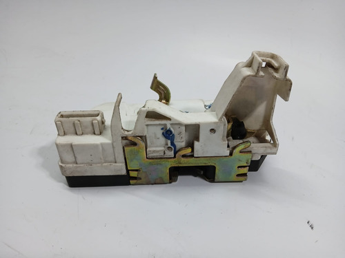Fechadura Porta Traseira Esquerda Peugeot 307 Sw 2003 A 2012