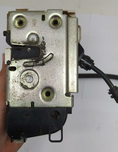 Fechadura Traseira Esquerda Citroen C3 1.6 2009 61427280