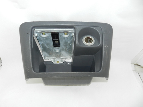 Acabamento Cinzeiro Porta-treco Tomada Honda Civic 01/06