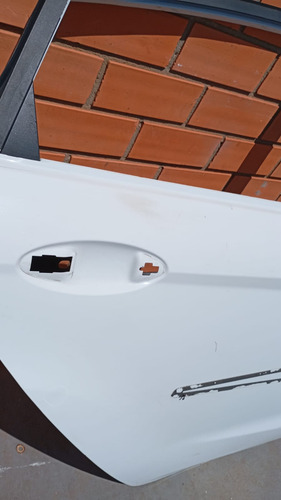 Porta Ford New Fiesta  Tras Direita Hatch 2013/..  25652