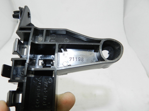Guia Para-choque Dianteiro Lado Esquerdo Honda Fit 09/14
