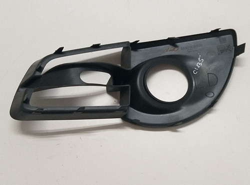 Grade Farol Milha Direito Gm Montana 2011 A 2017 94757252