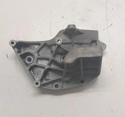 Suporte Compressor Bomba Direção Gm Corsa Meriva 93302626