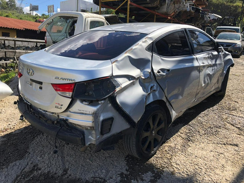 Sucata Hyundai Elantra 2012 1.8 16v Gasolina Retirada Peças 