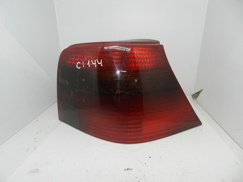 Lanterna Fumê Direita Vw Golf Sapão 98/06 1j6945096q