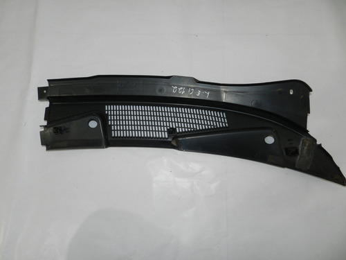 Grade Churrasqueira Lado Esquerdo Ford Mondeo 97/98  Detalhe