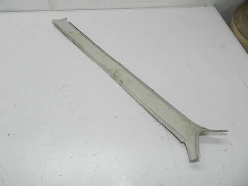 Moldura Coluna Para-brisa Esq Fiat Uno Vivace 2012 100197461