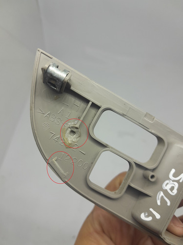 Moldura Comando Vidros Toyota Corolla 98/02 Detalhe