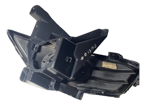 Moldura Farol Milha Esquerdo Ford Fusion 2015