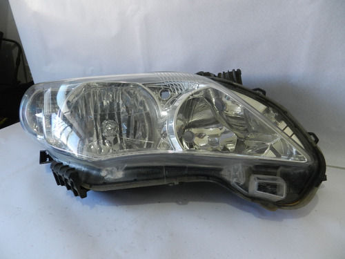 Farol Direito Toyota Corolla 2012 A 2014 8111002740