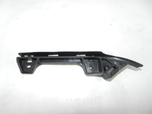Guia Para-choque Dianteiro Esquerdo Gm Astra 99/12 94736642