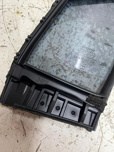 Vidro Fixo Toyota Corolla 20-23 Dianteiro Direito 6821502070