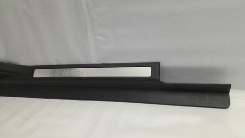Soleira Interna Dianteira Direita Mb C180k C230 W203 00/06