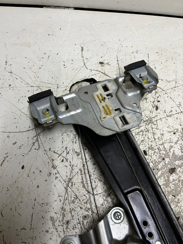 Máquina De Vidro Dianteira Esquerda Gm Cobalt 2012 2013 2014