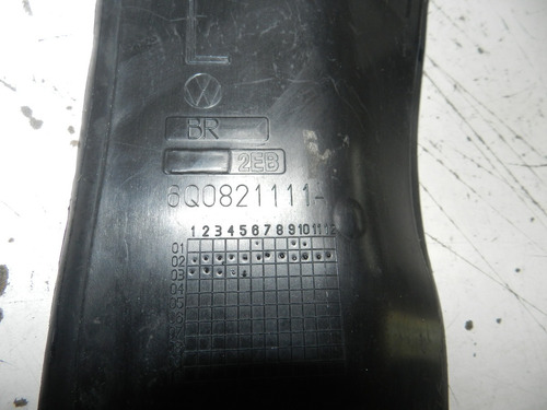 Moldura Parabarro Traseiro Lado Esquerdo Vw Polo 2003/2014 