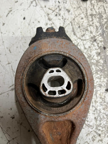 Coxim Inferior Câmbio Motor Fiat Strada 1.3 2021 2022 2023