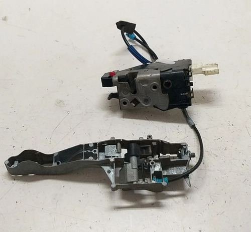 Fechadura Traseira Esquerda Citroen C4 08 A 2010 9686733680