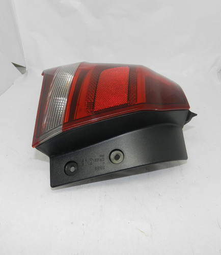 Lanterna Traseira Esquerda Gm Cobalt 16/20 Detalhe 521193671