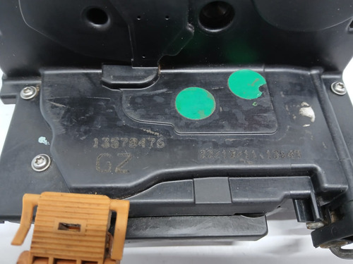 Fechadura Da Porta Dianteira Esquerda Gm Cobalt 2011 A 2020