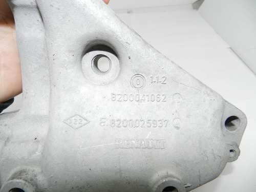 Suporte Compressor Ar Clio Sandero Logan 1.0 16v 2001 A 2014