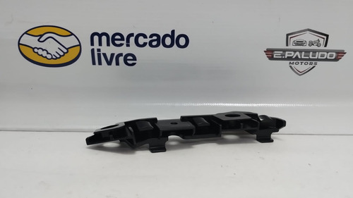Guia Para-choque Dianteiro Lado Direito C180 C200 15/19