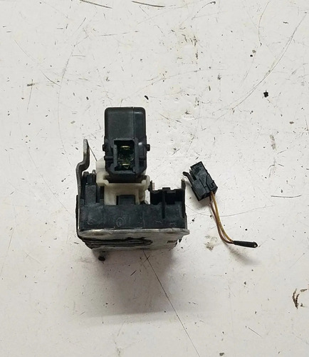 Fechadura Porta Traseira Direita Renault Duster 2012