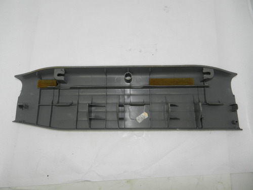 Soleira Porta Traseira Direita Toyota Hilux 06/15 679170k030