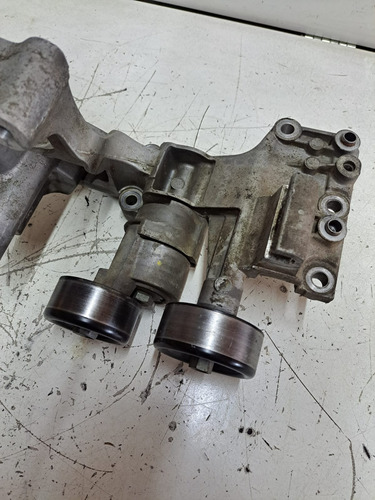 Suporte Alternador Compressor Kia Sorento 2.4 16v 2011 2012 