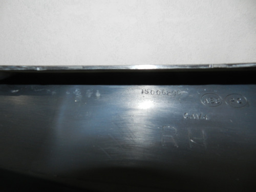 Acabamento Moldura Coluna Traseira Direita Gm Blazer 96/00
