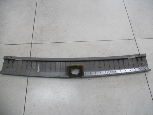 Soleira Porta Malas Gm Zafira 2001 A 2004 90440188