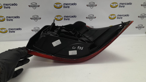 Lanterna Lado Esquerdo Paralela Vw Golf Sapão 99/06 Detalhe