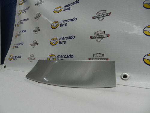 Moldura Inferior Lanterna Direita Gol G4 06/14 Com Detalhe