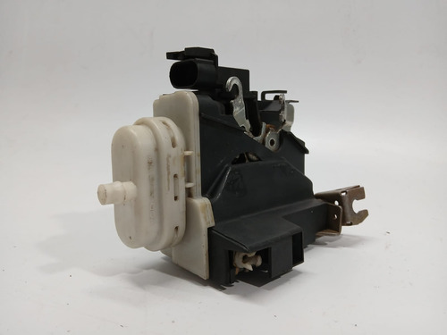 Fechadura Porta Dianteira Esquerda Audi A4 1995 1996 A 2001