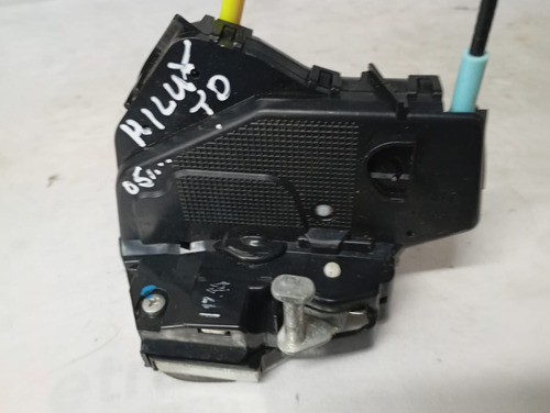 Fechadura Manual T D Hilux  2005/15   26103