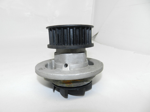 Bomba D'água Gm Astra Vectra Omega Zafira 1.8 2.0 8v 97/04