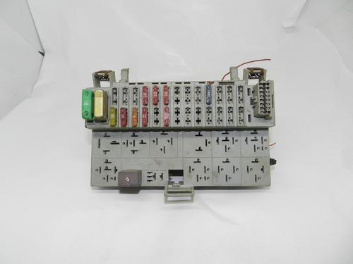 Caixa Fusível Gm Corsa Celta 1.0 1.6 8v 94/06 90483952