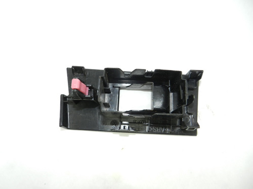 Moldura Botão Vidro Trseiro Esquerdo Toyota Corolla 15/19 