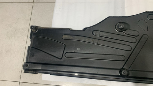 Protetor Inf Carroceria Assoalho Esquerdo C180k W203 00/06