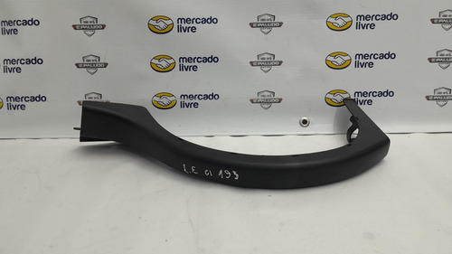Moldura Esquerda Dobradiça Tampa Traseira C180k C230 00/06