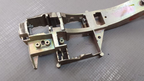 Suporte Maçaneta Dianteira Le Citroen C4 Peugeot 208   23994