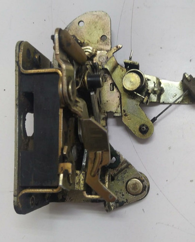 Fechadura Manual Traseira Esquerda Gol 16v 1999 373839013a