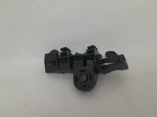 Guia Para-choque Traseiro Direito Toyota Hilux Sw4 16/21