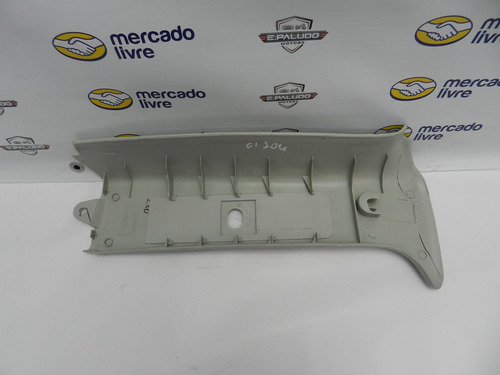 Moldura Coluna Central Direita Vw Gol G3 G4 2p 00/14 Detalhe