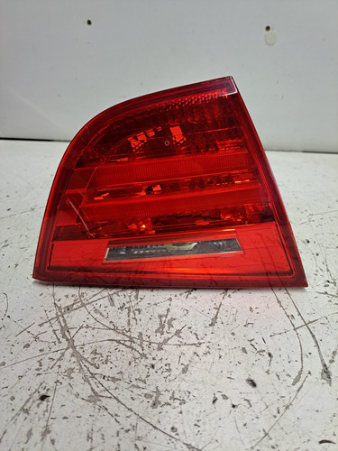 Lanterna Tampa Traseira Direita Bmw 320i 2010 