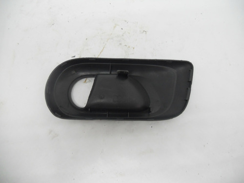 Moldura Maçaneta Interna Traseira Esquerda Gm Corsa 09116493