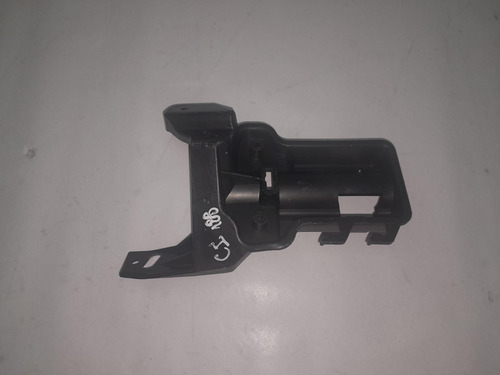 Suporte Esguicho Farol Lado Direito Renault Fluence 11/18