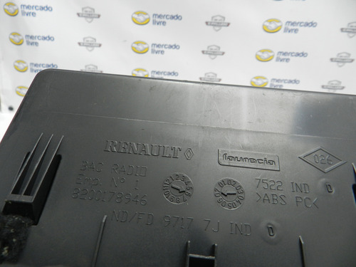 Acabamento Porta-objetos Renault Megane Gt 07/13 8200178946